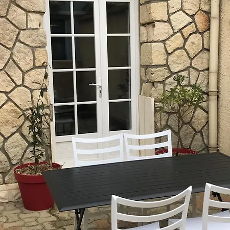 Avec Terrasse A 20 De La Apartmán