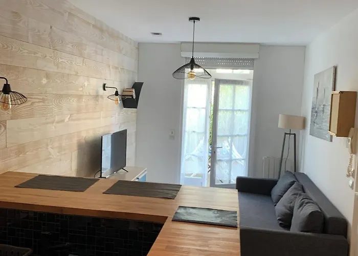 Avec Terrasse A 20 De La Apartamento