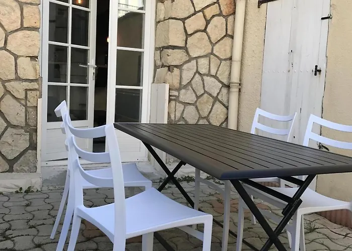 Avec Terrasse A 20 De La * Chatelaillon-Plage